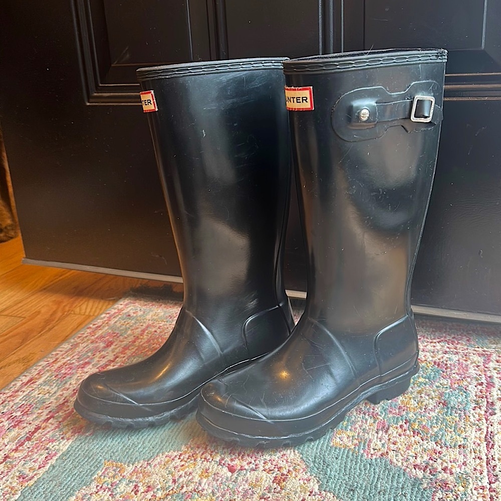 Hunter Women's Original Tall Rain Boots in black